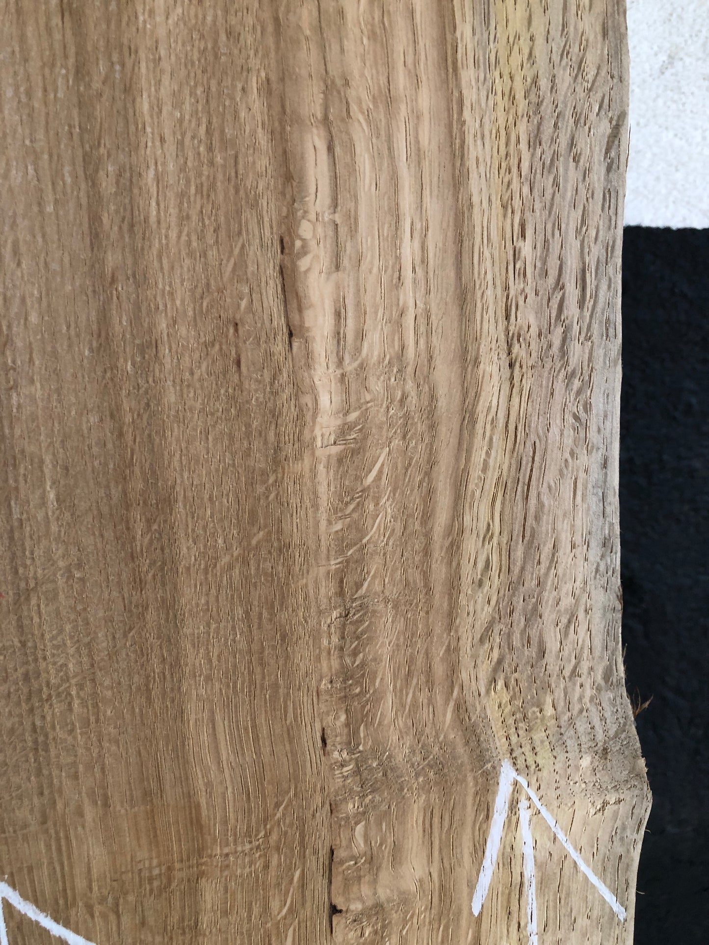 2.55m x 0.33m English Brown Tiger Oak Slab, kiln dried. Item O2.