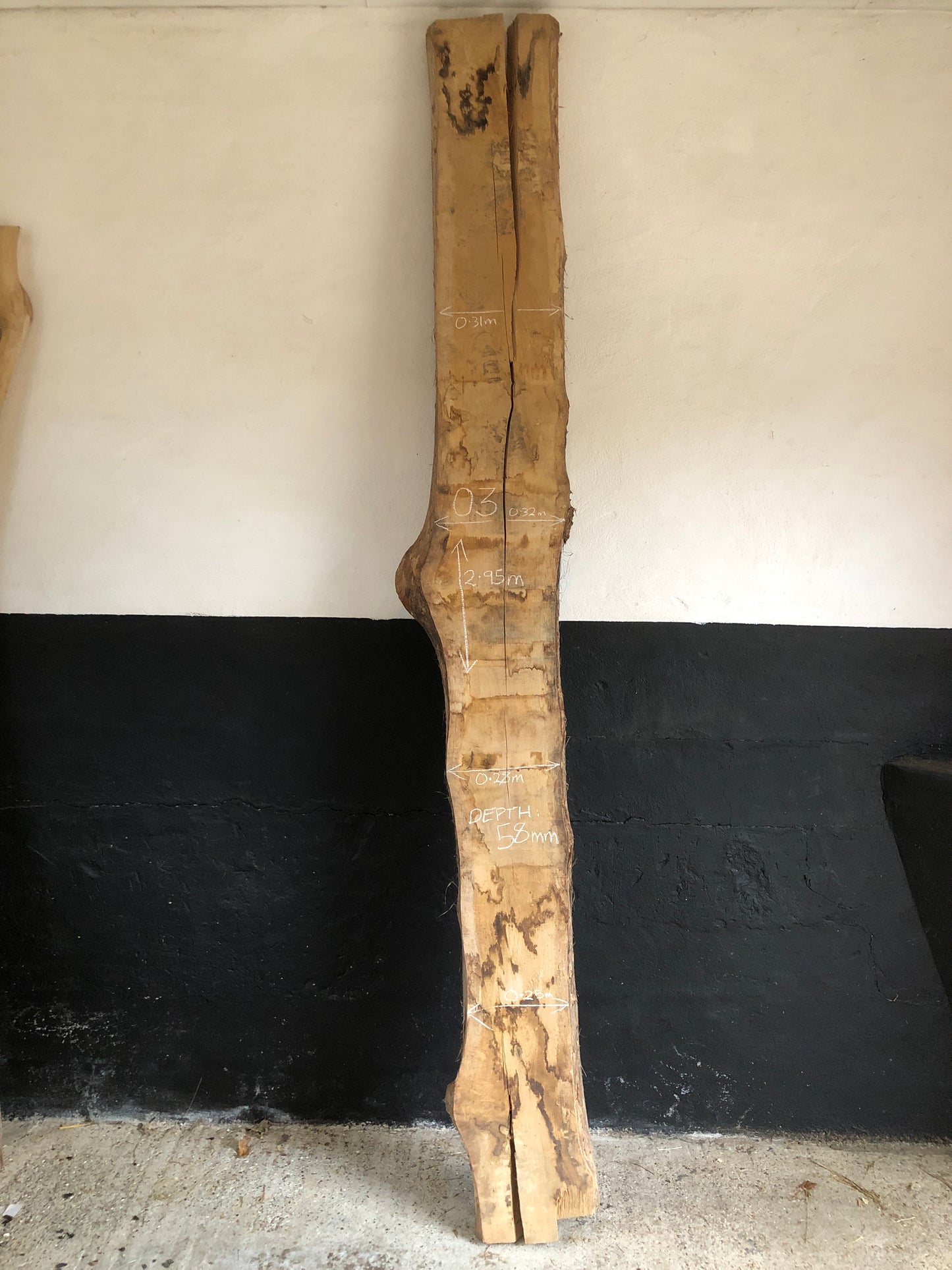 2.95m English Oak kiln dried board/slab. Item O3.