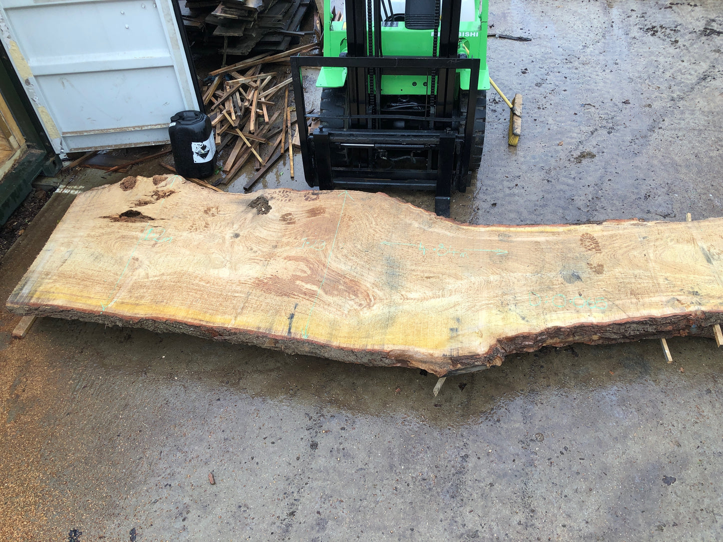 4.84m English Brown Oak Slab. Available March-April, 2024. Item #13.