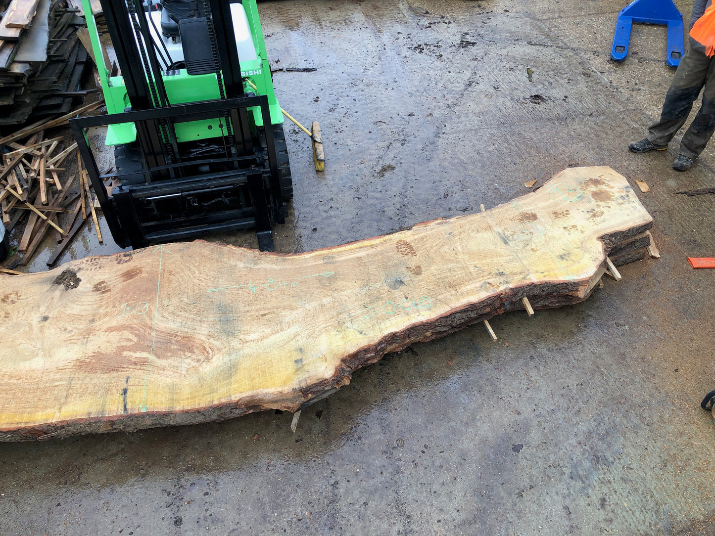 4.84m English Brown Oak Slab. Available March-April, 2024. Item #13.