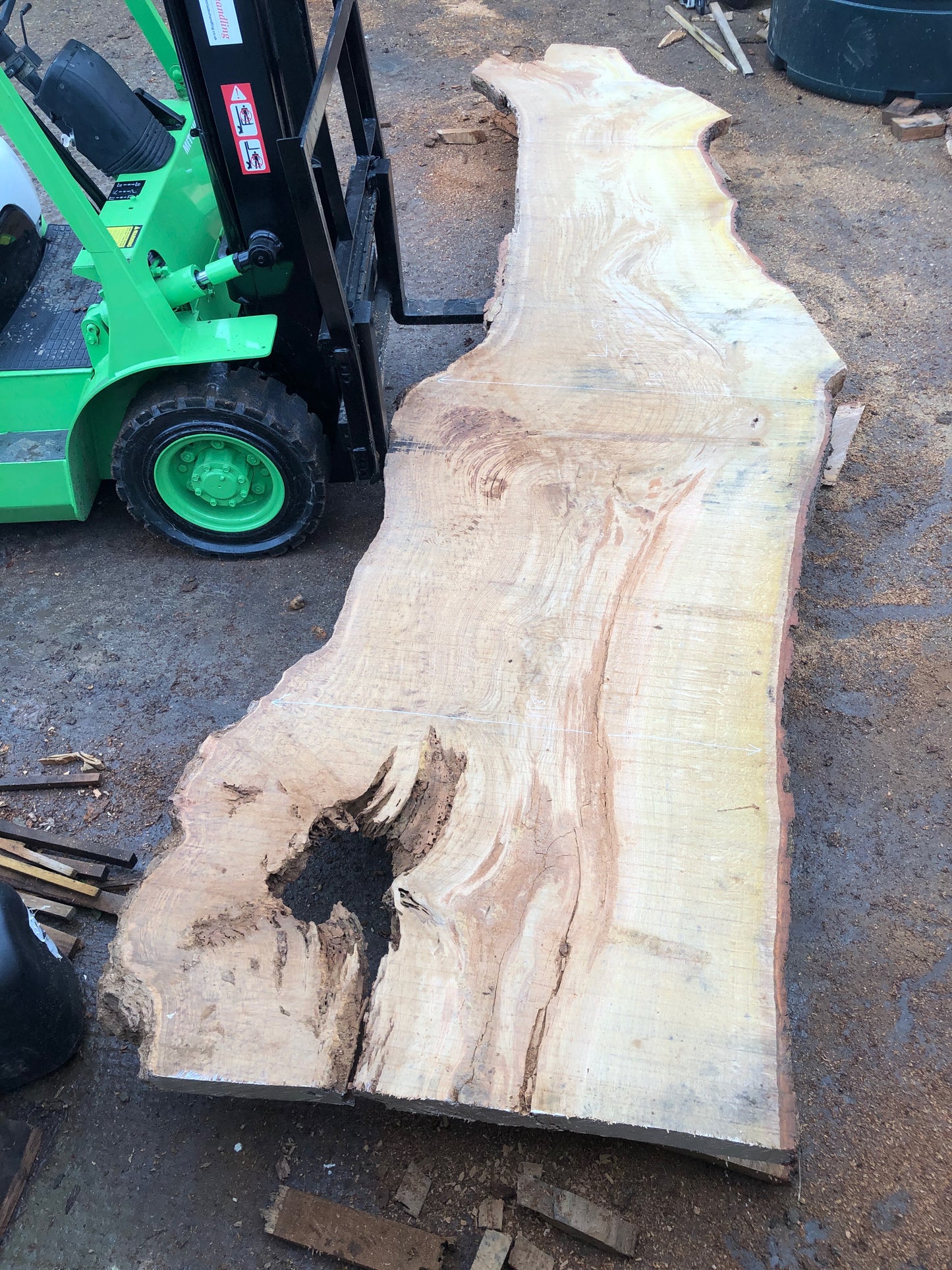 4.87m English Brown Oak Slab. Available March-April, 2024. Item #17.